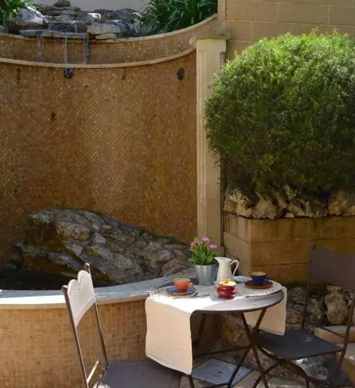 تختخواب و صبحانه Villa Ethnic Chic