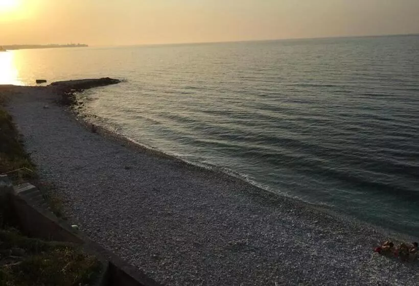 تختخواب و صبحانه Villa Ethnic Chic