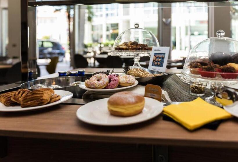 Hesperia Hotel & Residence