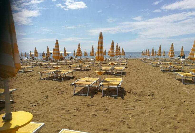 Hesperia Hotel & Residence