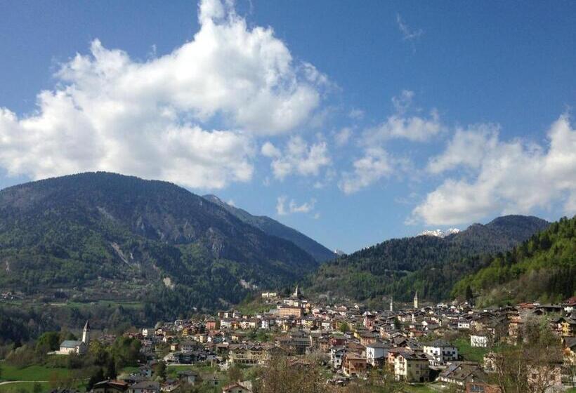 ホテル Albergo Chalet Abete Rosso