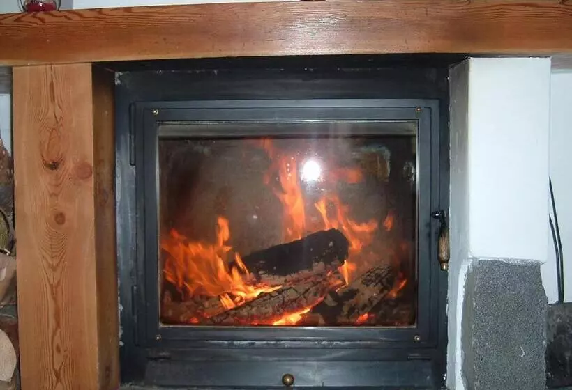 Hotelli Albergo Pineta