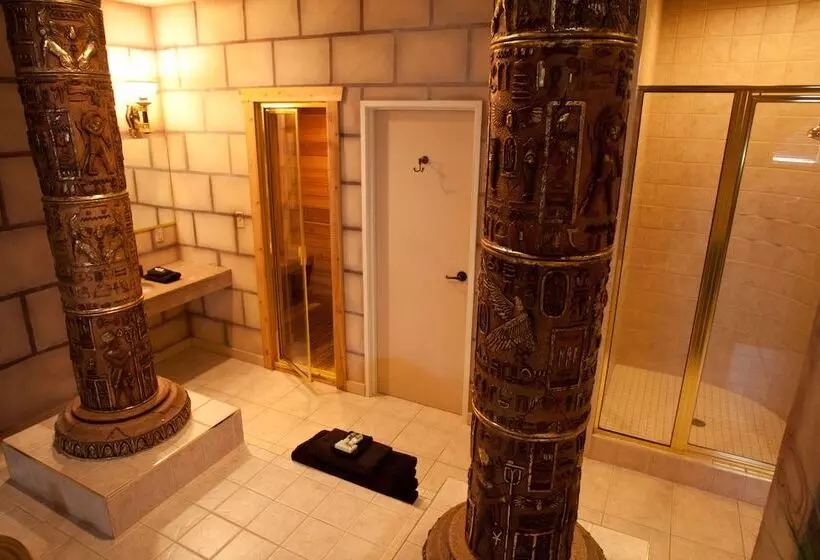 Hotelli Destinations Inn Theme Rooms