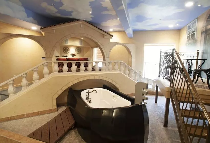 Hotelli Destinations Inn Theme Rooms