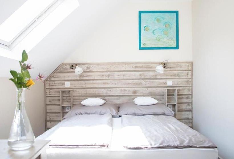 Отель Fészek  étel és