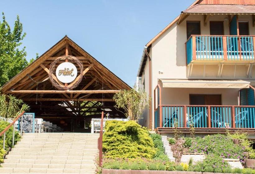 Отель Fészek  étel és