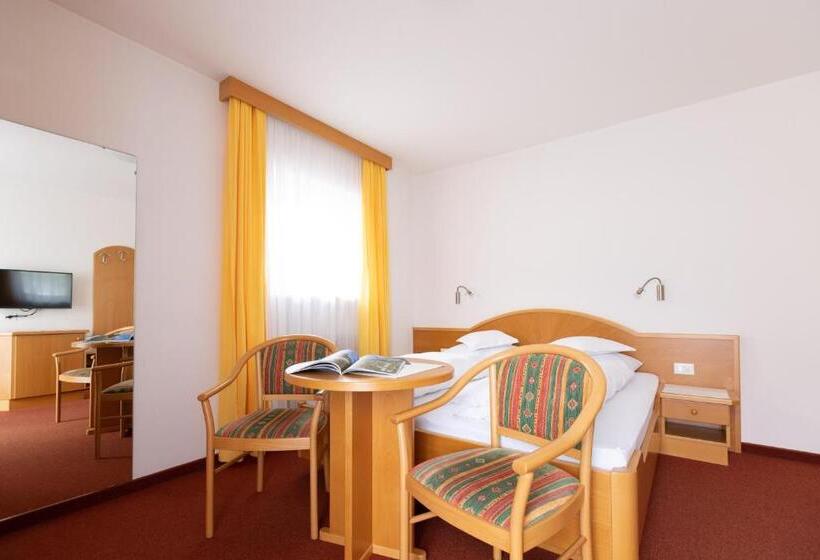 בית מלון כפרי Garni Juval