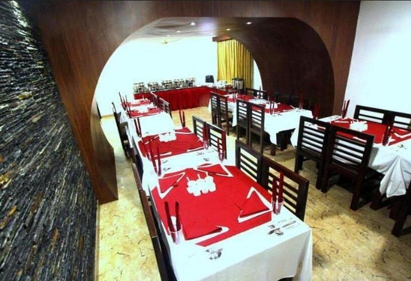 Hotel Green Leaf Srinagar