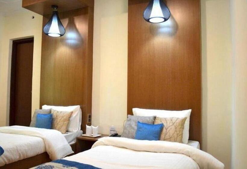 Hotel Green Leaf Srinagar