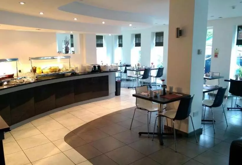 Hotelli Remont Oxford