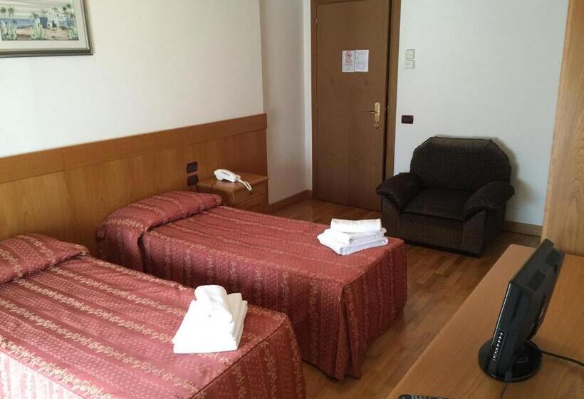 فندق Ristorante Il Pirata