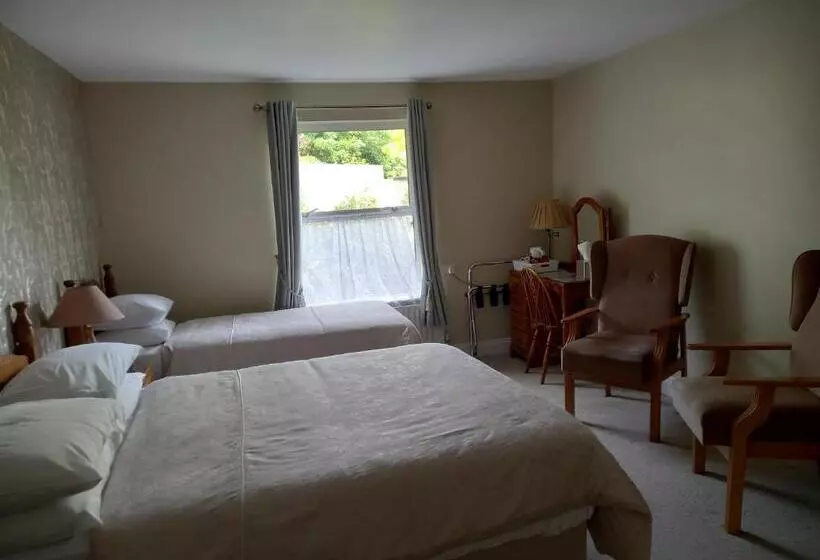 تختخواب و صبحانه Carraig Rua