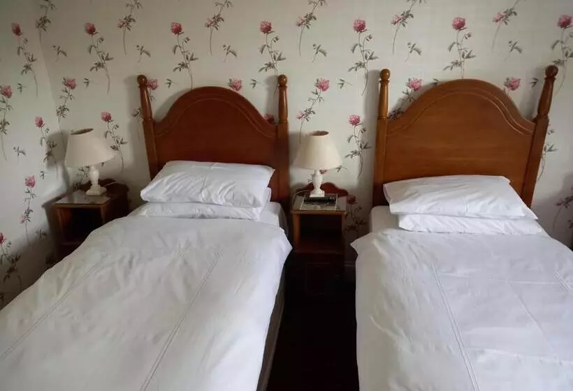 تختخواب و صبحانه Carraig Rua