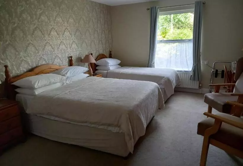 تختخواب و صبحانه Carraig Rua