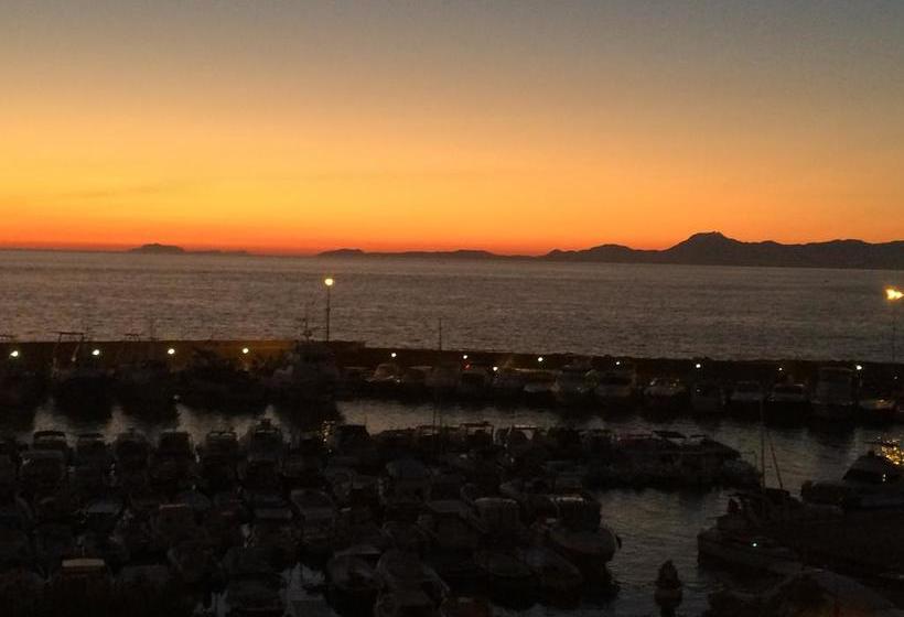 مبيت وإفطار Domus Sirenae