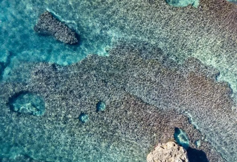 تختخواب و صبحانه Marlove Siracusa   Private Sea Access   Self Check In