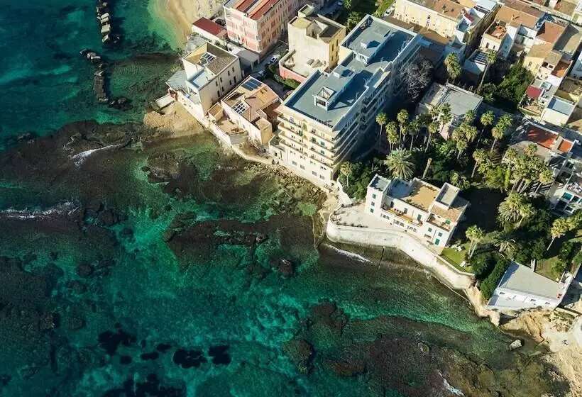 تختخواب و صبحانه Marlove Siracusa   Private Sea Access   Self Check In