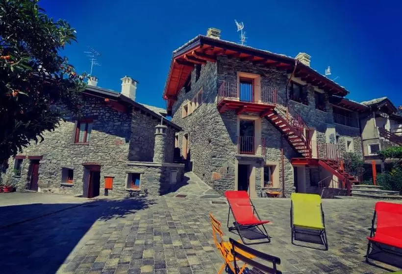 تختخواب و صبحانه Moncervin