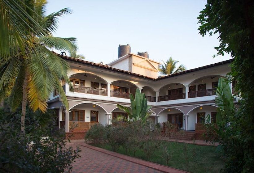 Dunhill Beach Resort