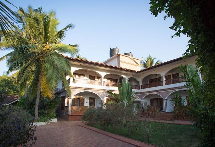 Dunhill Beach Resort