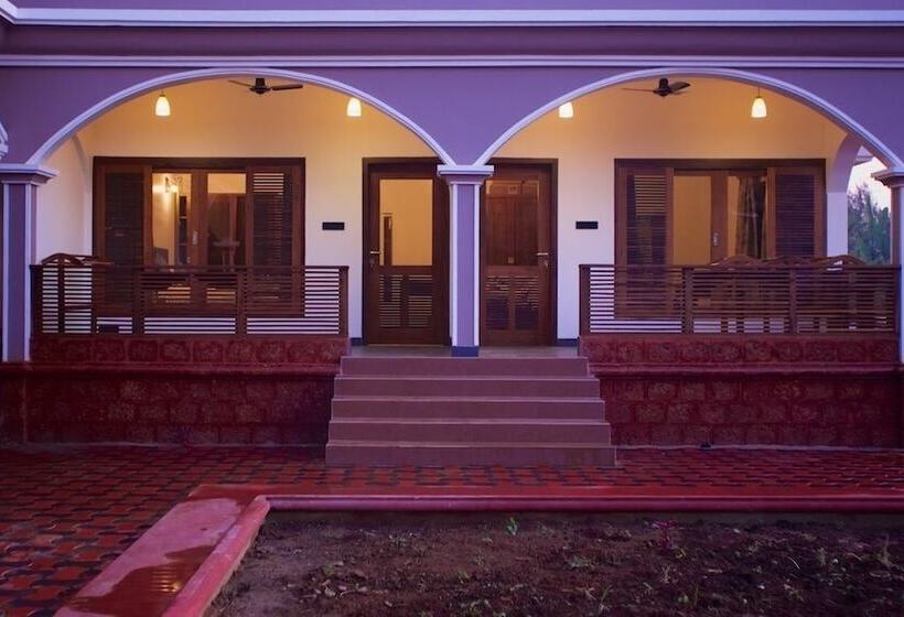 Dunhill Beach Resort