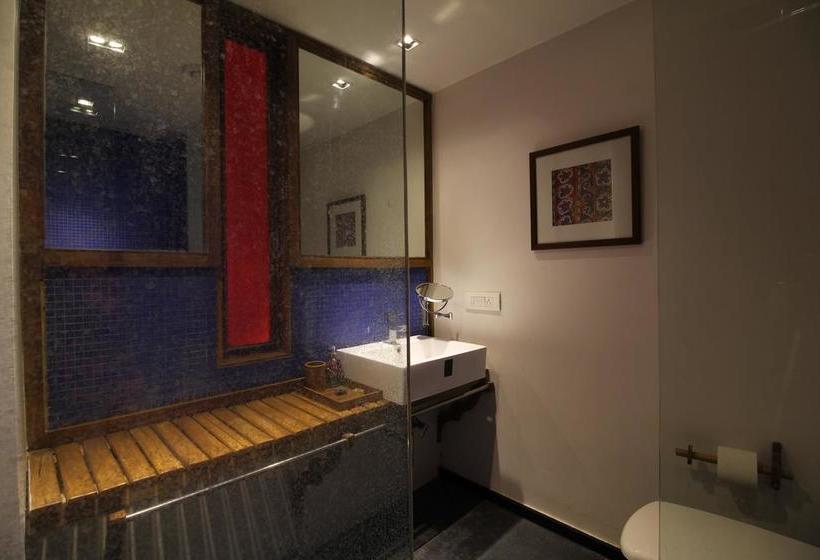 فندق The Sky Imperial Aarivaa Luxury Stays