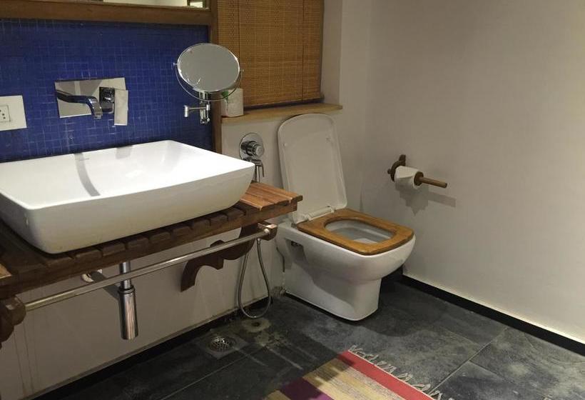 فندق The Sky Imperial Aarivaa Luxury Stays