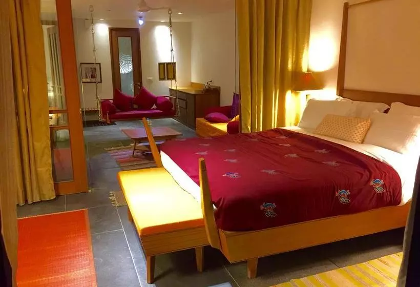 ホテル The Sky Imperial Aarivaa Luxury Stays