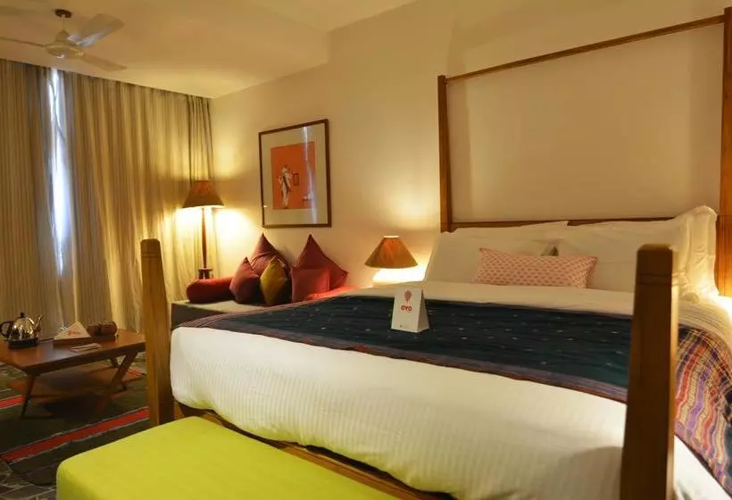 ホテル The Sky Imperial Aarivaa Luxury Stays