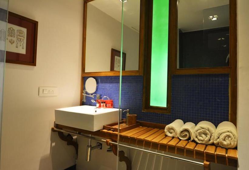 فندق The Sky Imperial Aarivaa Luxury Stays