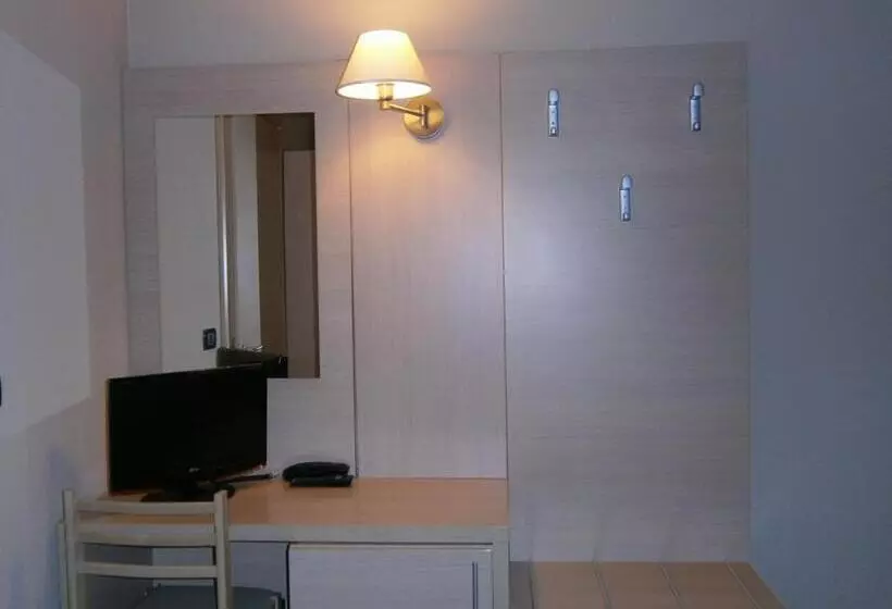 Hotelli Albergo Il Torchio