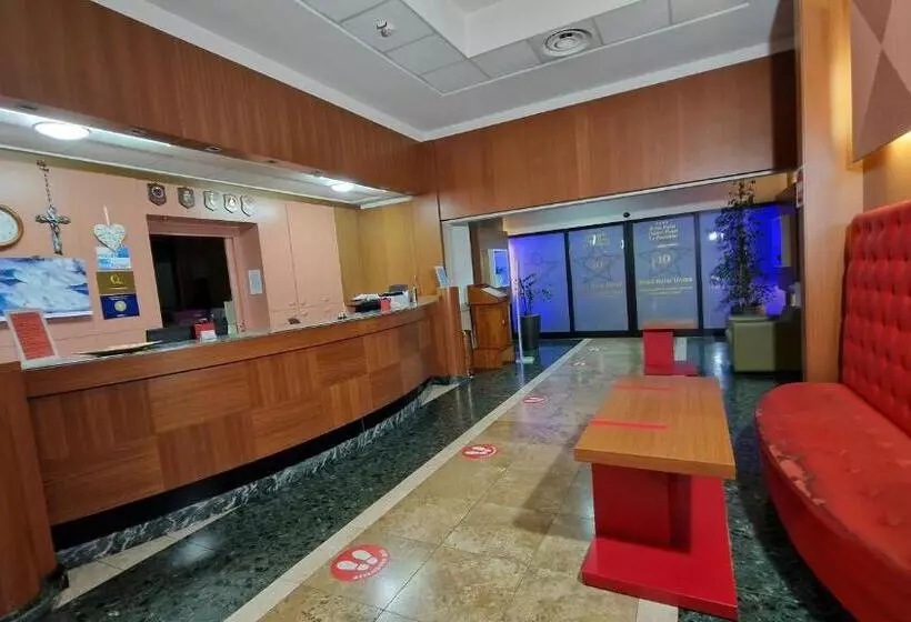 هتل Bella Italia Palace