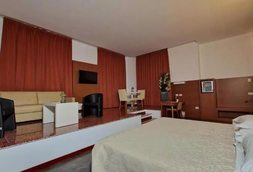 هتل Bella Italia Palace