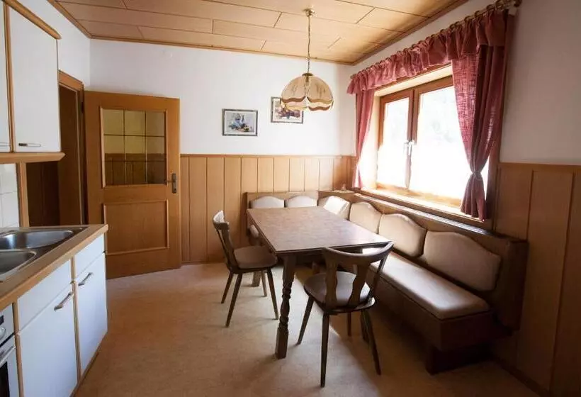 Hotelli Bergkristall