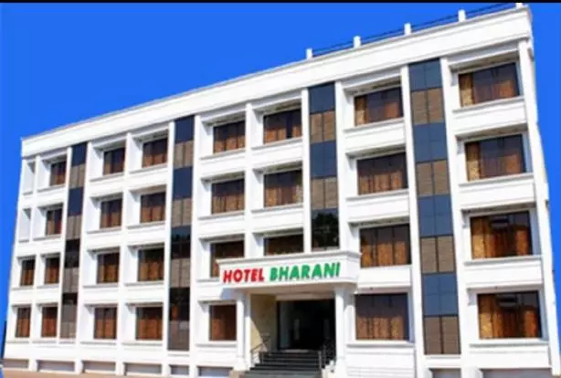 ホテル Bharani