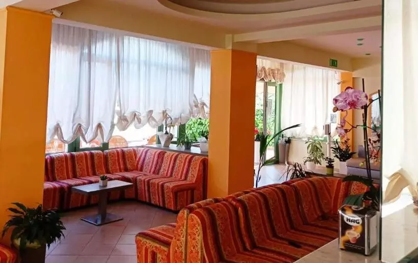 هتل Costa Del Sole Only Room