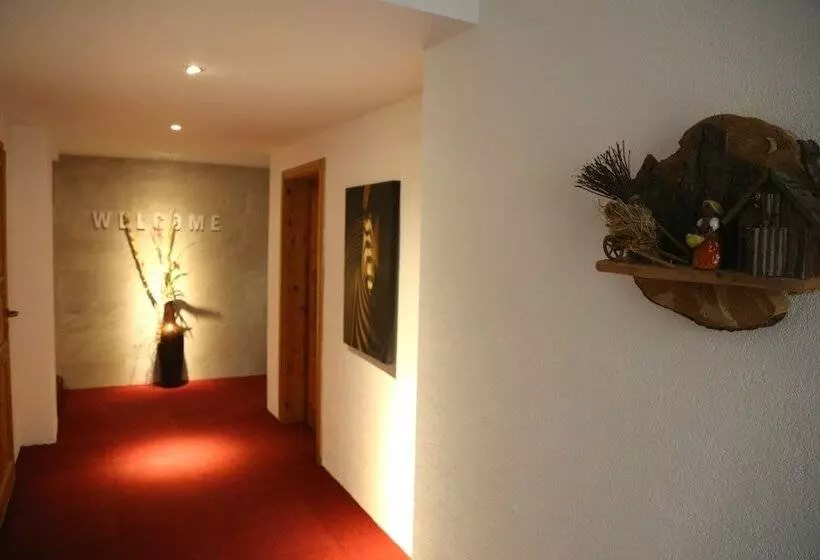 ホテル Das Waldhaus