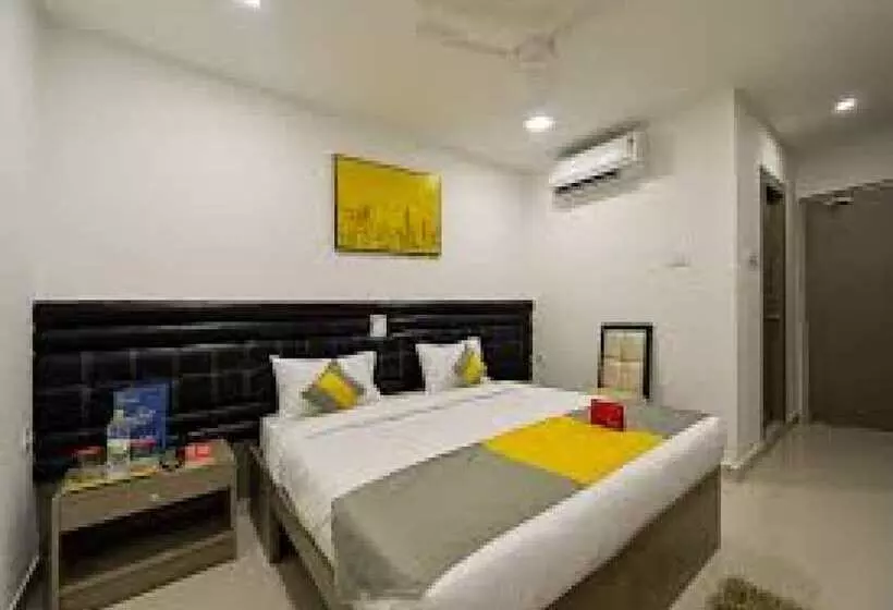 هتل La Riviera Suites