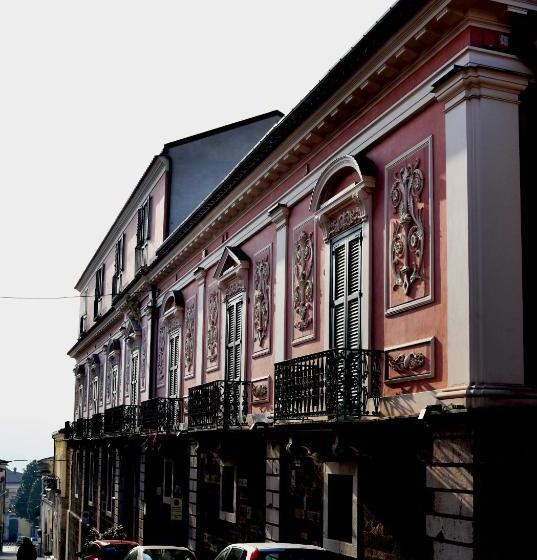 酒店 La Casa Nel Borgo Antico