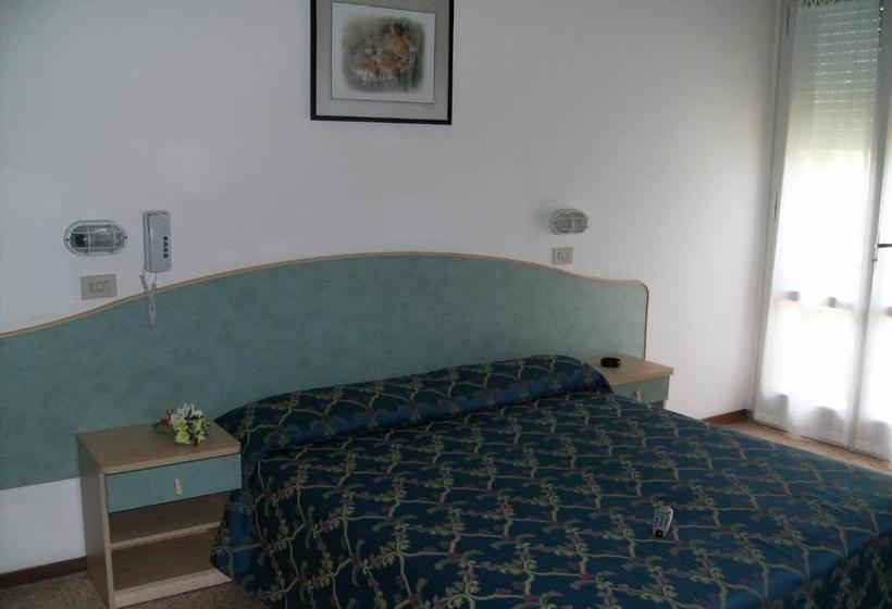 Отель Moby Dick