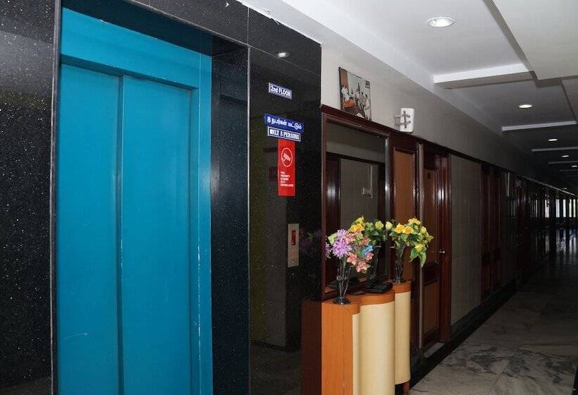 فندق Raaj Bhaavan