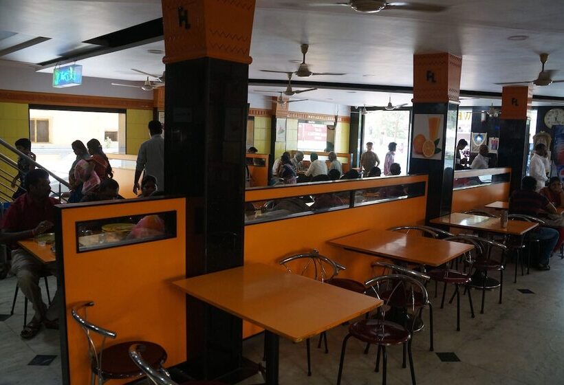 فندق Raaj Bhaavan