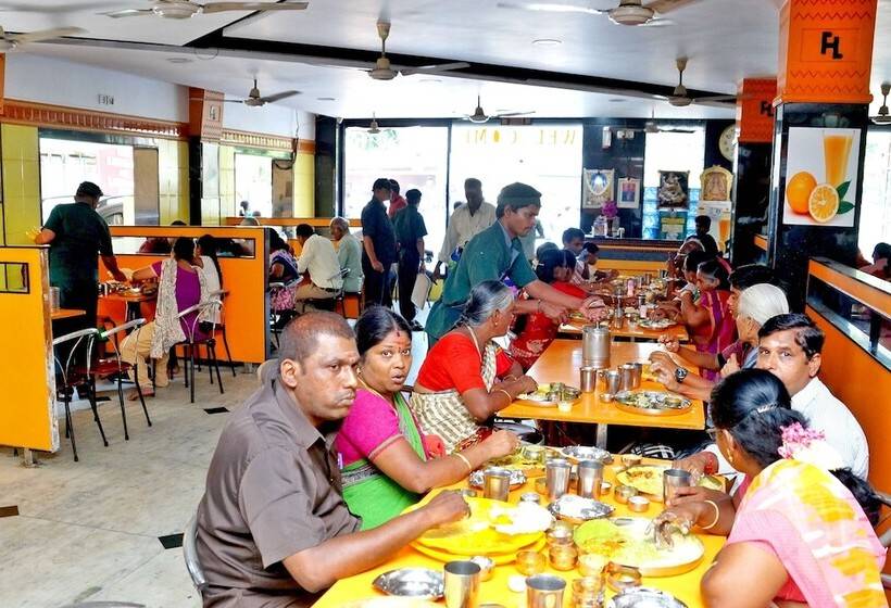 فندق Raaj Bhaavan