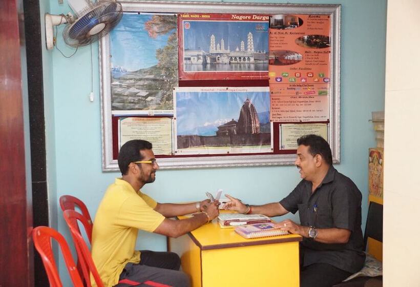 فندق Raaj Bhaavan