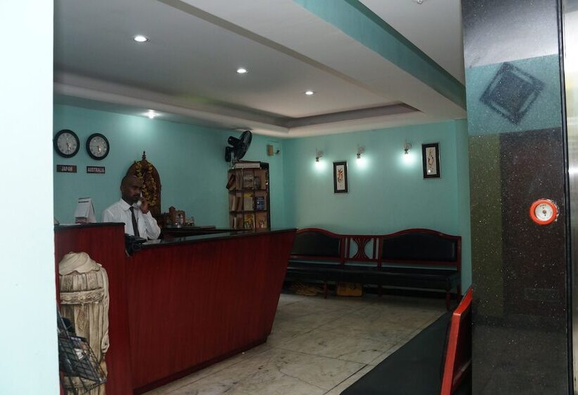 فندق Raaj Bhaavan