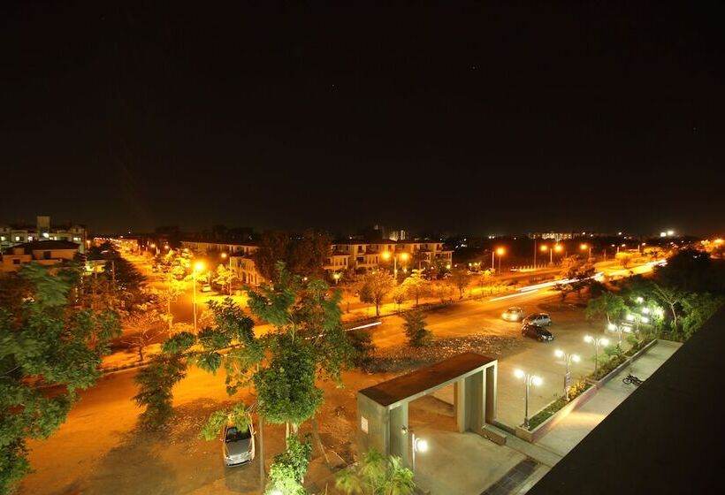 هتل Shree Gopal Residency