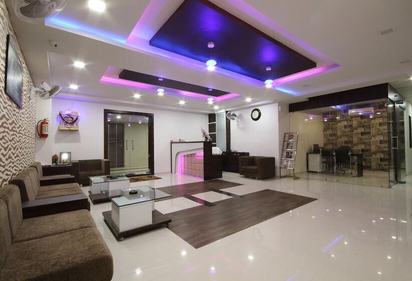 هتل Shree Gopal Residency