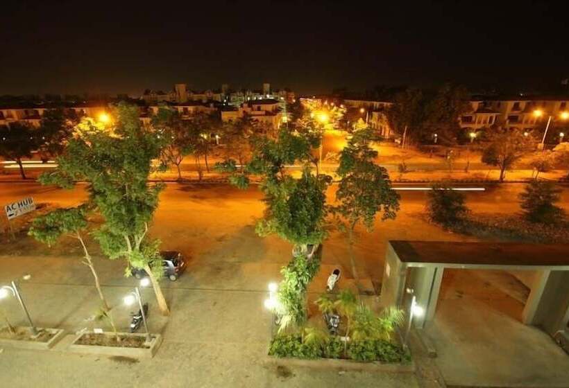 هتل Shree Gopal Residency