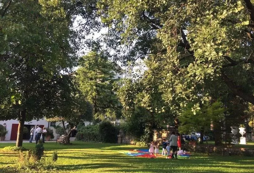 Hotelli Villa Cigolotti