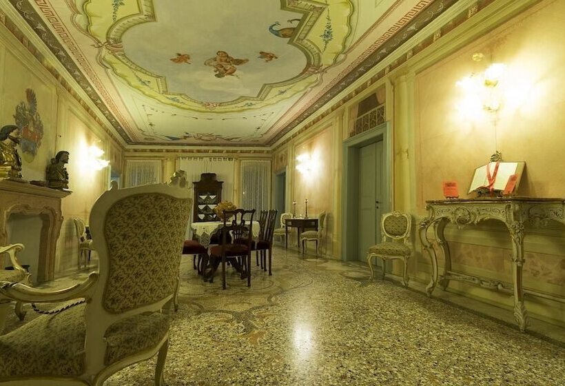 ホテル Villa Cigolotti